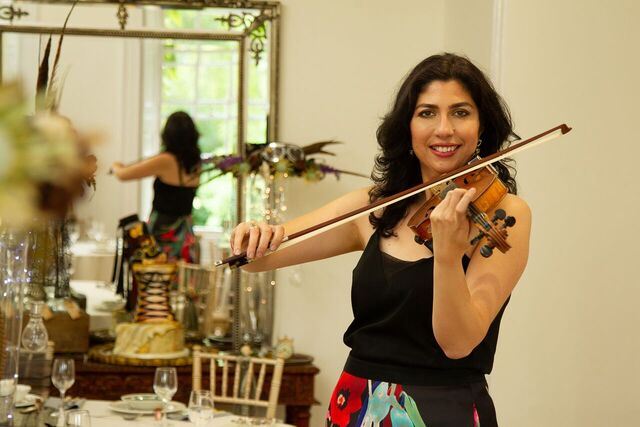 Tamilla Thomas - The Violin Expert